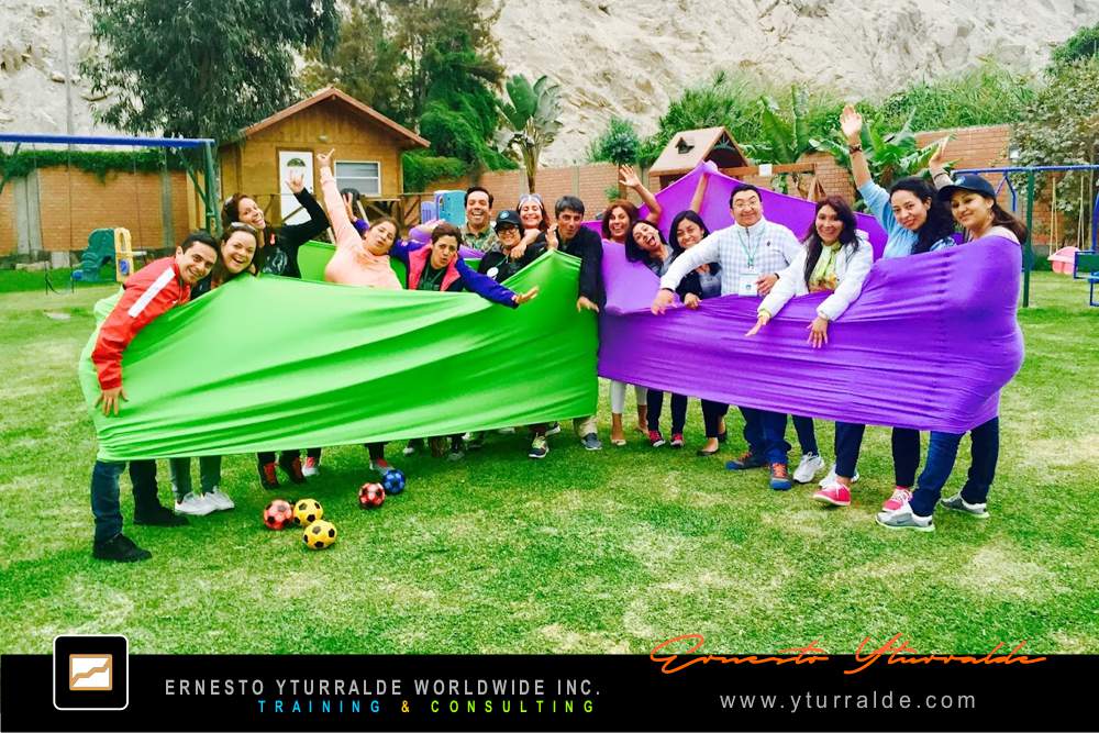 Team Building El Salvador | Taller de trabajo en equipo con enfoque vivencial y estratégico