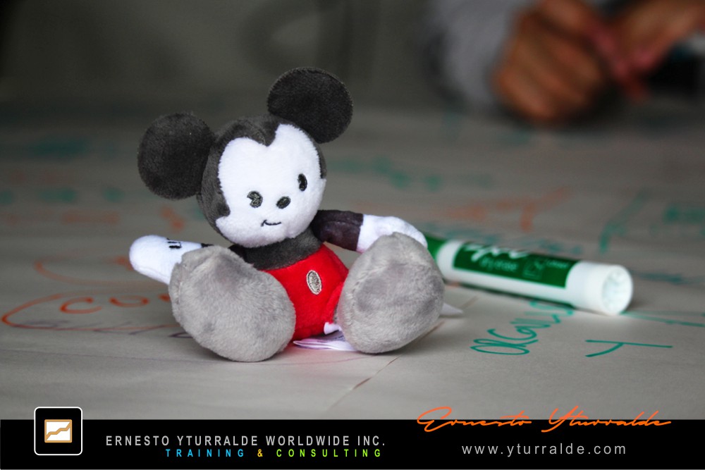 Team Building El Salvador | Dinámicas de aprendizaje experiencial orientadas al trabajo en equipo